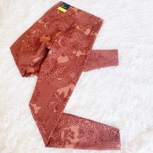 NWT Nike Women's floral lace print Tights leggings